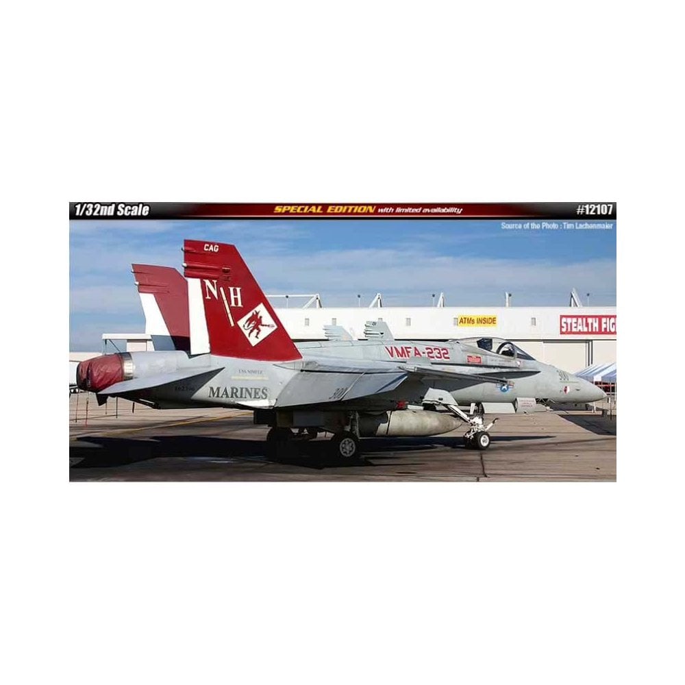 Academy McDonnell-Douglas F/A-18A+ Hornet VMFA-232 (1/32) 12107 Academy McDonnell-Douglas F/A-18A+ Hornet VMFA-232 (1/32) 12107