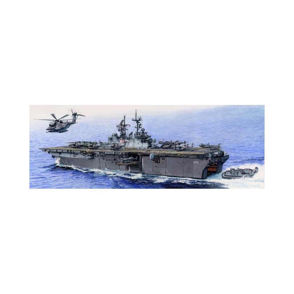 1/350 USS Iwo Jima LHD-7 Trumpeter 05615 1/350 USS Iwo Jima LHD-7 Trumpeter 05615