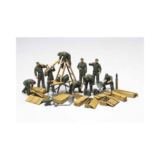 Tamiya WWII German Tank Crew Field Maintenance Set (1/48) 32547 Tamiya WWII German Tank Crew Field Maintenance Set (1/48) 32547