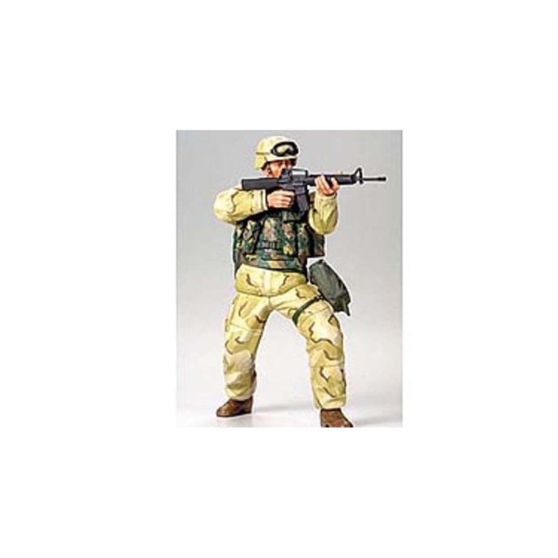 Tamiya Modern US Army Infantryman Desert Uniform (1/16) 36308