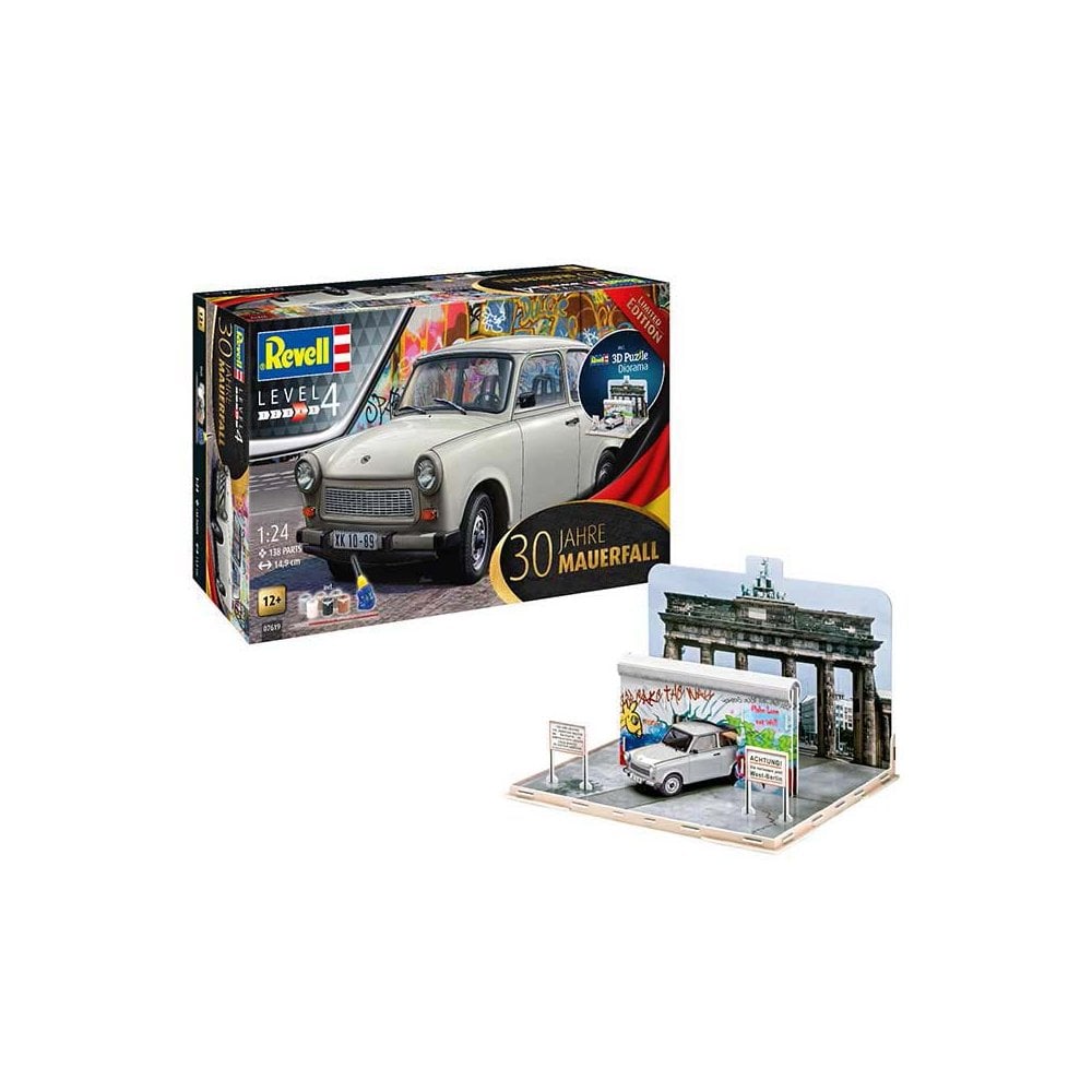 1/24 30th Anniversary "Fall of the Berlin Wall" Revell 07619 1/24 30th Anniversary "Fall of the Berlin Wall" Revell 07619