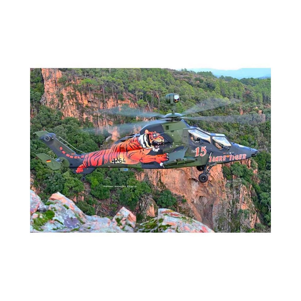 Revell Eurocopter "15 Years Tiger" (1/72) Model Set 63839 Revell Eurocopter "15 Years Tiger" (1/72) Model Set 63839