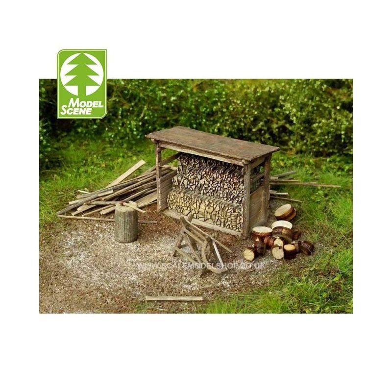 1/87 - HO - Woodshed With Tools Model Scene 98516