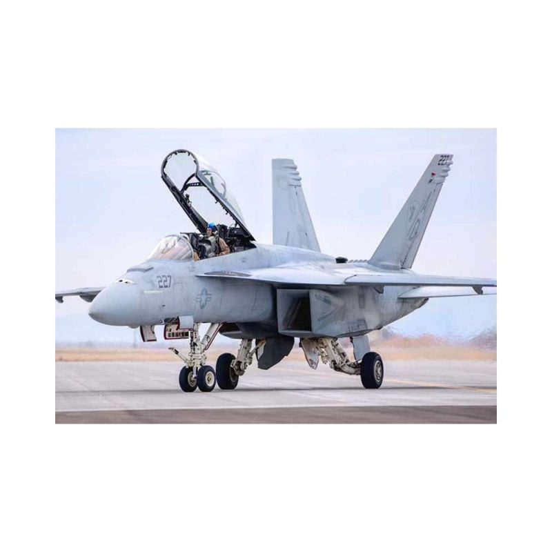 1/48 F/A-18F Super Hornet Hobbyboss 85813 1/48 F/A-18F Super Hornet Hobbyboss 85813