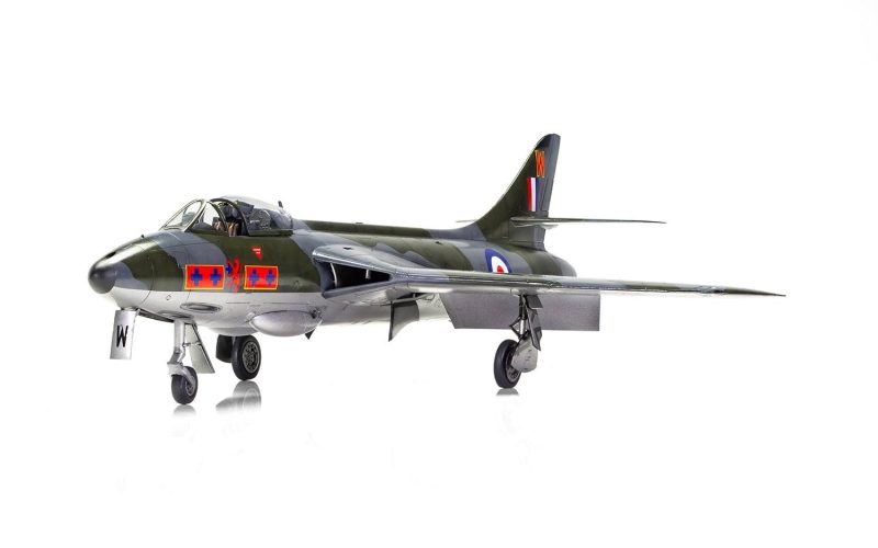 1/48 Hawker Hunter F6 Airfix A09185