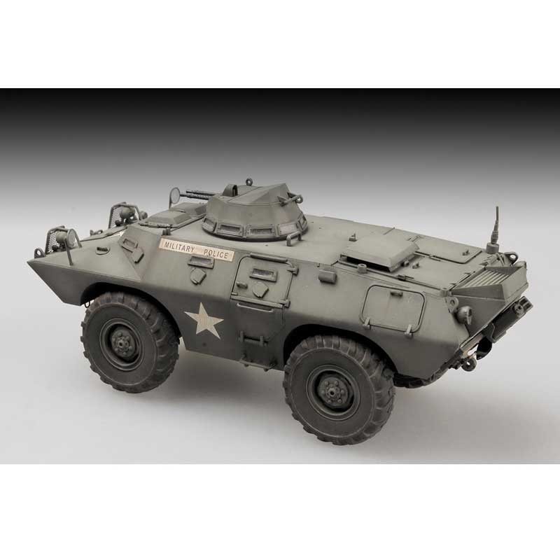 1/72 US M706 Cadillac Gage Commando Armoured Car in Vietnam 07439 Trumpeter