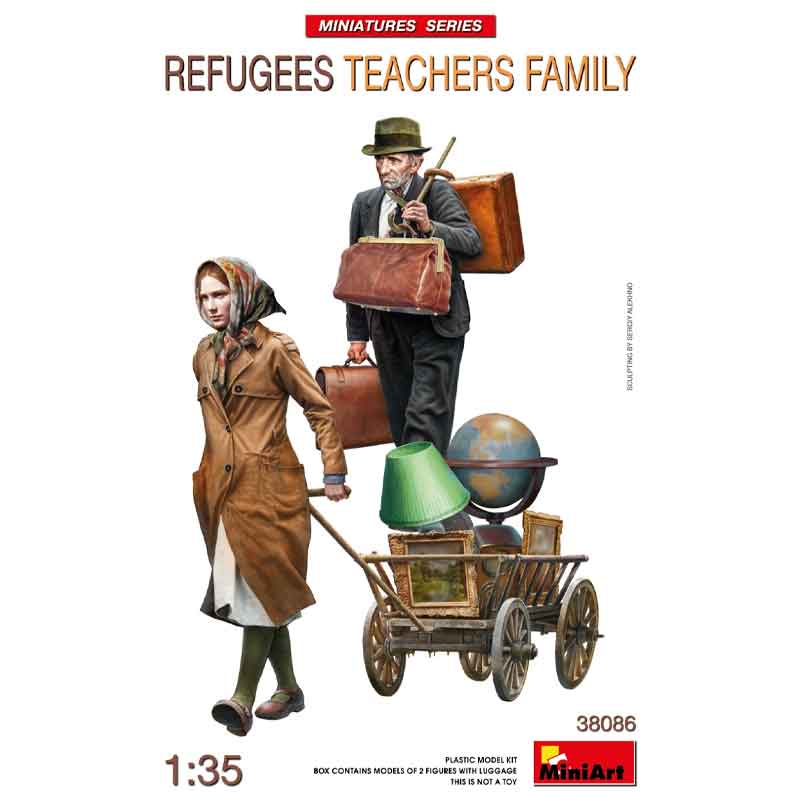 Miniart Refugees. Teachers Family 38086 (1/35) 38086