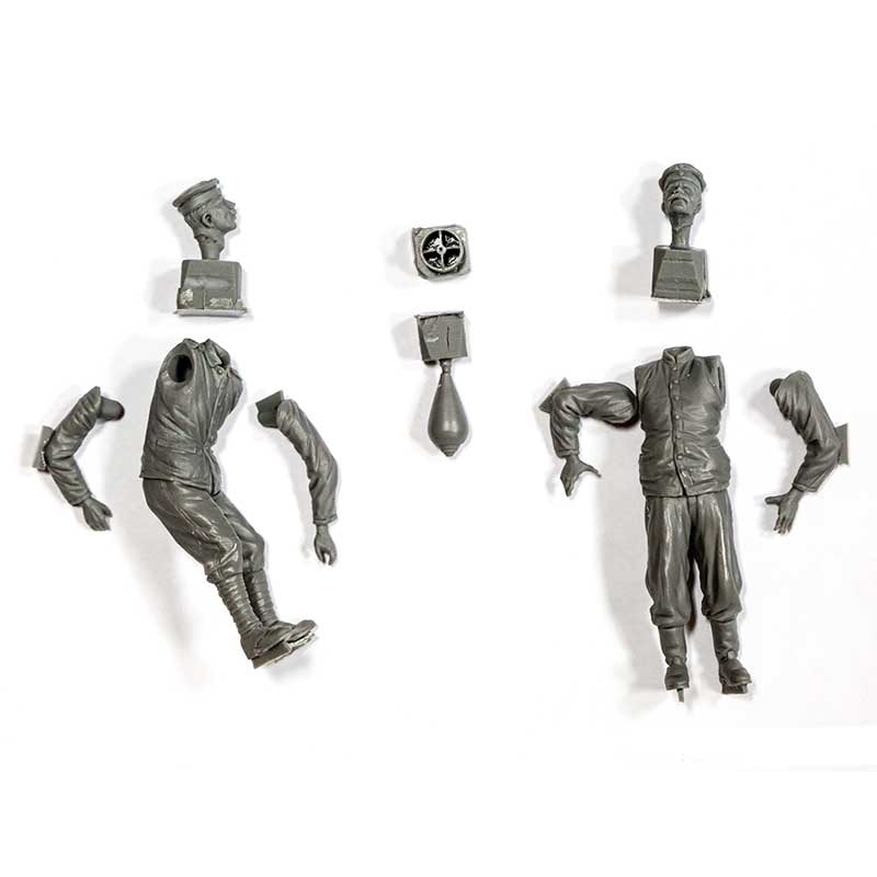 Copper State Models German Personnel Bomb Loading (1/32) F32-005