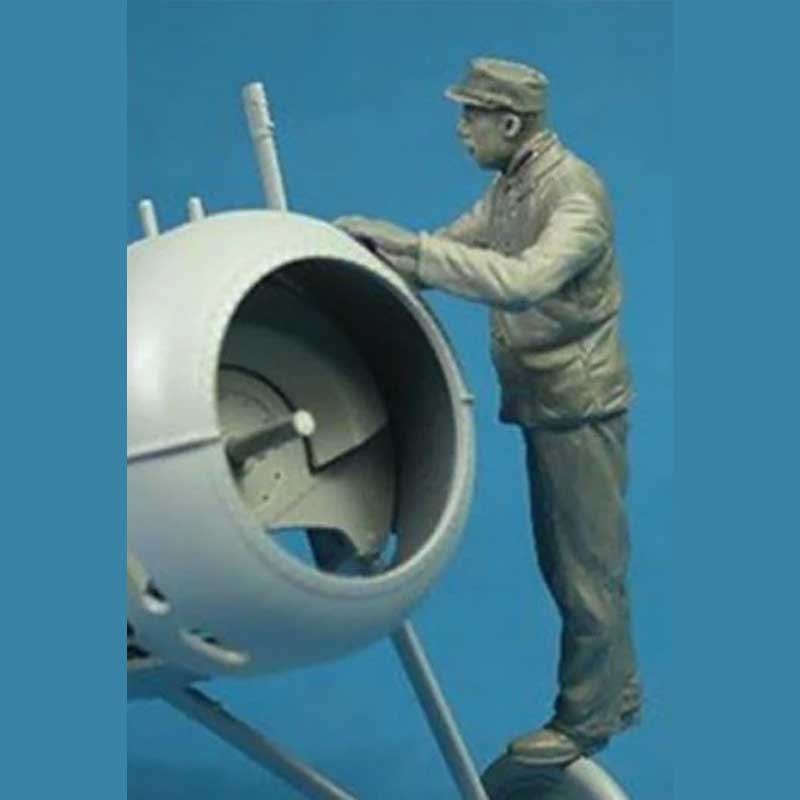 Copper State Models French Mechanic On A Wheel (1/32) F32-046