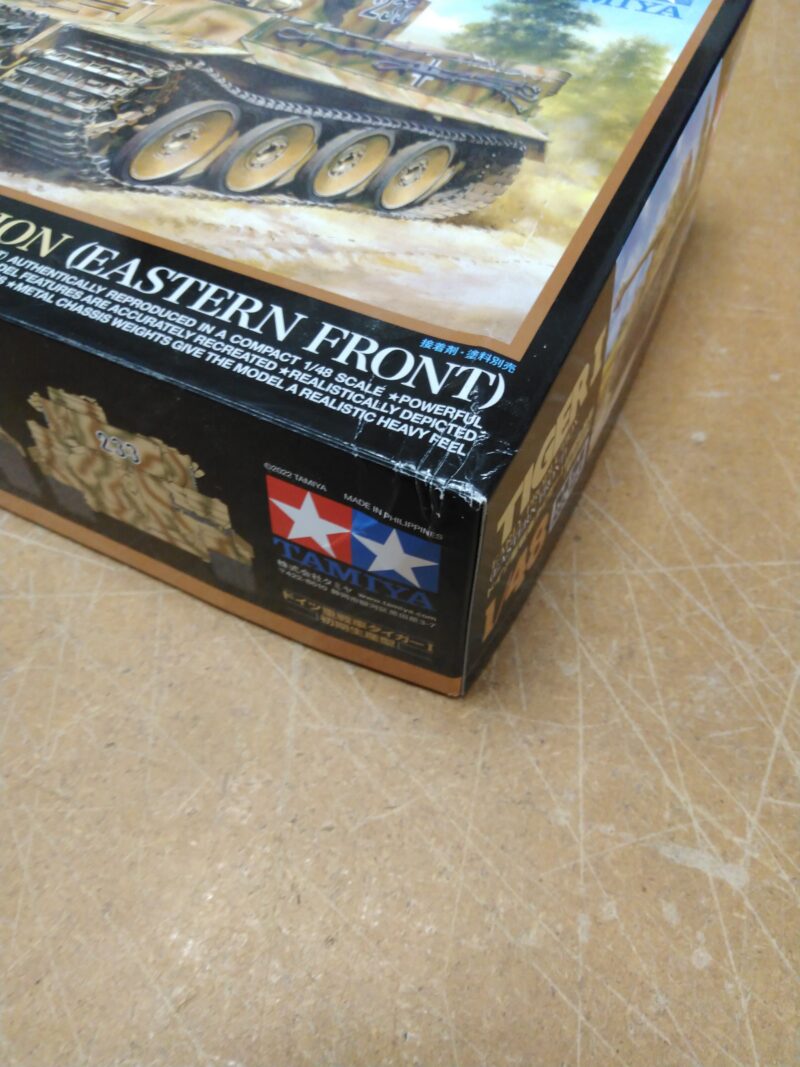 1/48 German Heavy Tank Tiger I Early Production (Eastern Front) 32603 Tamiya *Damaged Box*