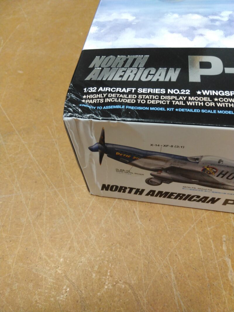 1/32 North American P-51D Mustang Tamiya 60322 *Damaged Box*