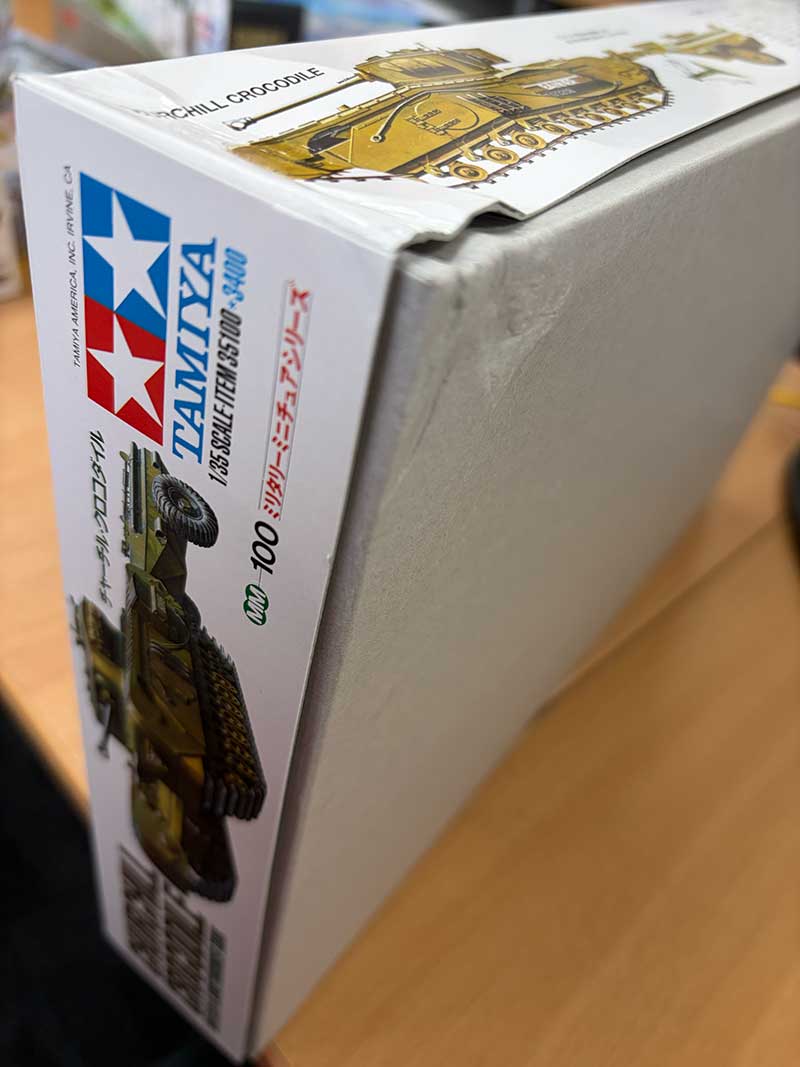 Tamiya British Churchill Crocodile (1/35) 35100 *Damaged Box*