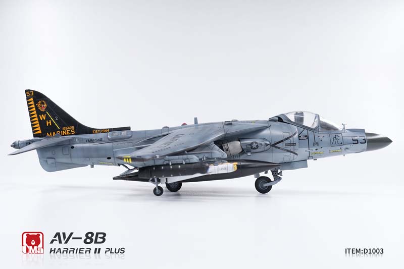UMa Model AV-8B Harrier II PLUS VMA-542 "Tigers" Squadron (1/48) D1003