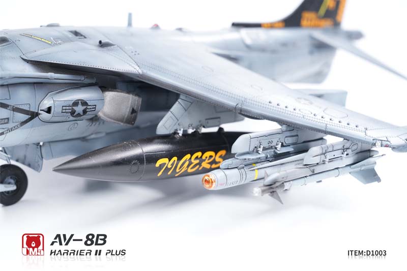 UMa Model AV-8B Harrier II PLUS VMA-542 "Tigers" Squadron (1/48) D1003