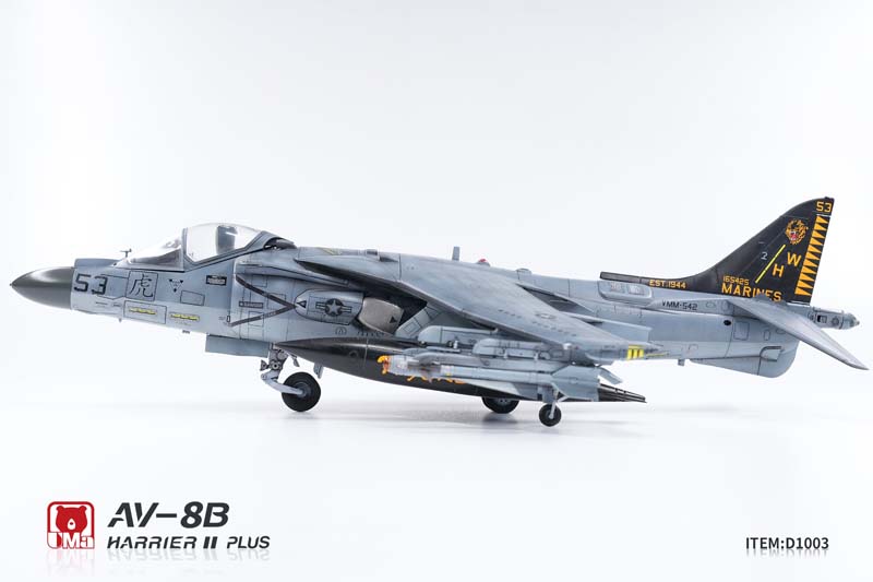 UMa Model AV-8B Harrier II PLUS VMA-542 "Tigers" Squadron (1/48) D1003