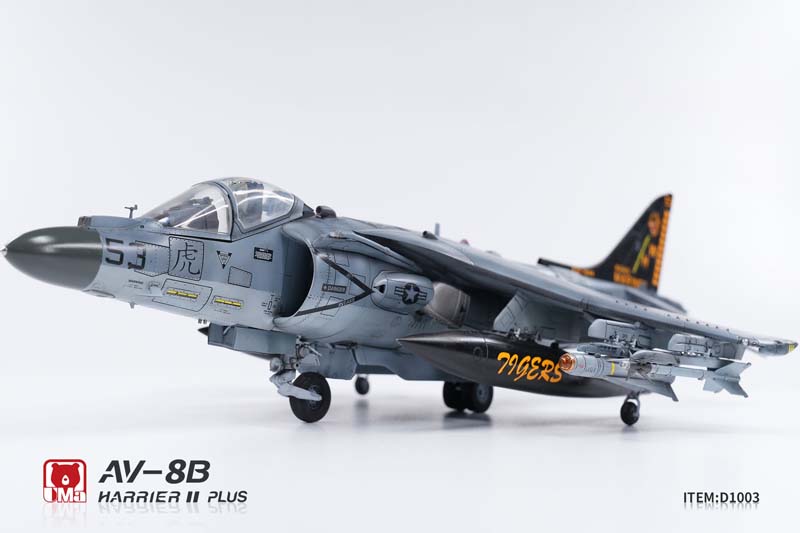UMa Model AV-8B Harrier II PLUS VMA-542 "Tigers" Squadron (1/48) D1003