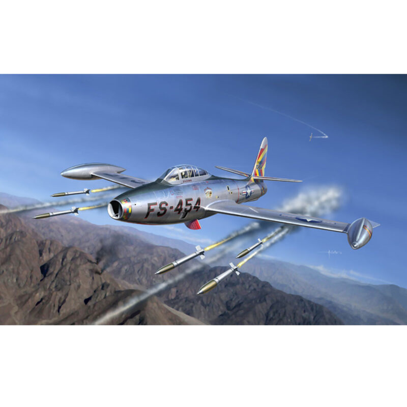 Italeri F-84 G Thunderjet (1/72) 1321 *Damaged Box*