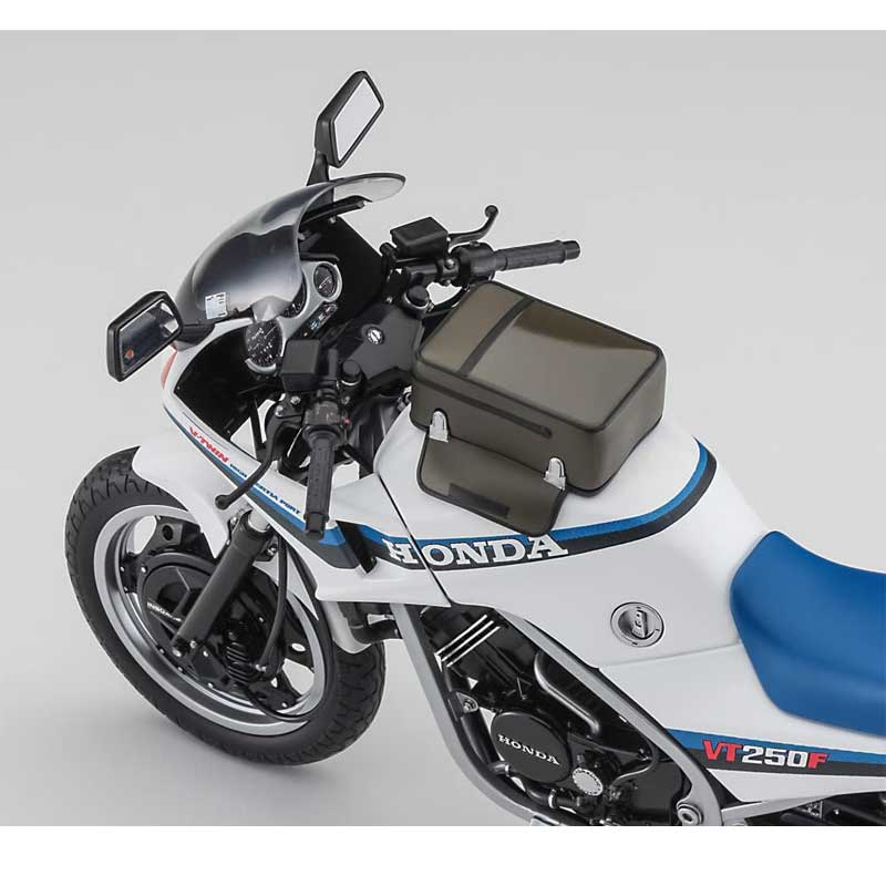 Alternative view of Hasegawa Honda VT250F (MC08) (1/12) HBK14