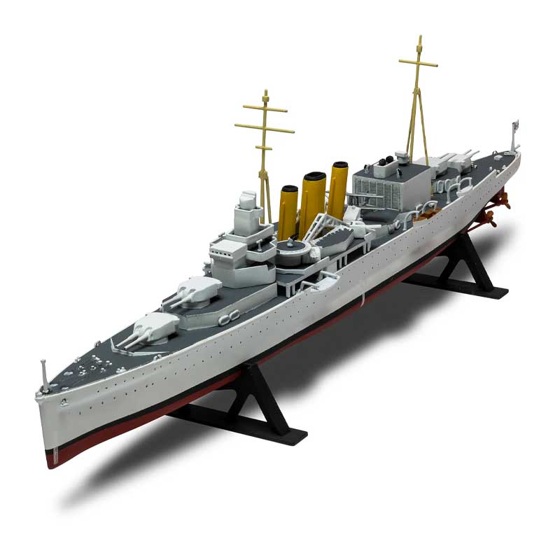 Alternative view of Airfix HMS Suffolk Cruiser (1/600) A03203V
