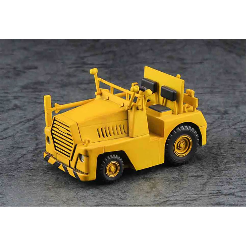 Alternative view of Hasegawa Fuji T-3 Special Marking And Tractor (1/72) HALE02542