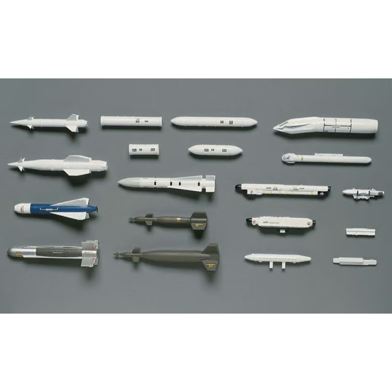Hasegawa Aircraft In Action Series - US Aircraft Weapons B 1/48 HAX482 additional image 2