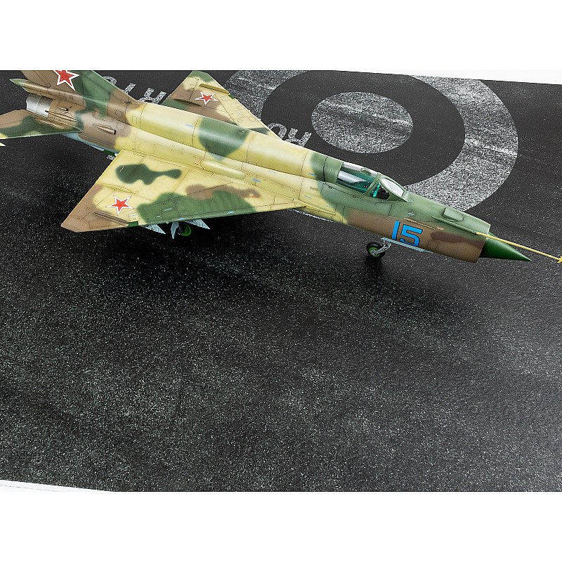 Red Fox Studio Asphalt Diorama Base - United Kingdom 1/48 RFSDB-48036 additional image 4