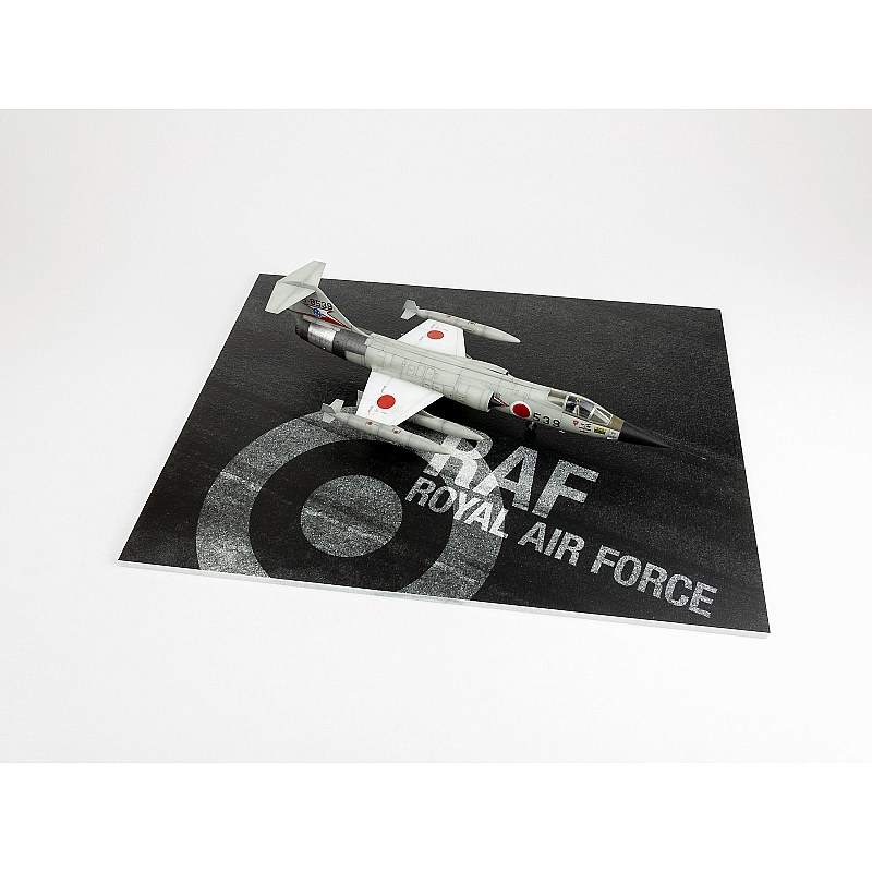 Red Fox Studio Asphalt Diorama Base - United Kingdom 1/72 RFSDB-72036 additional image 3