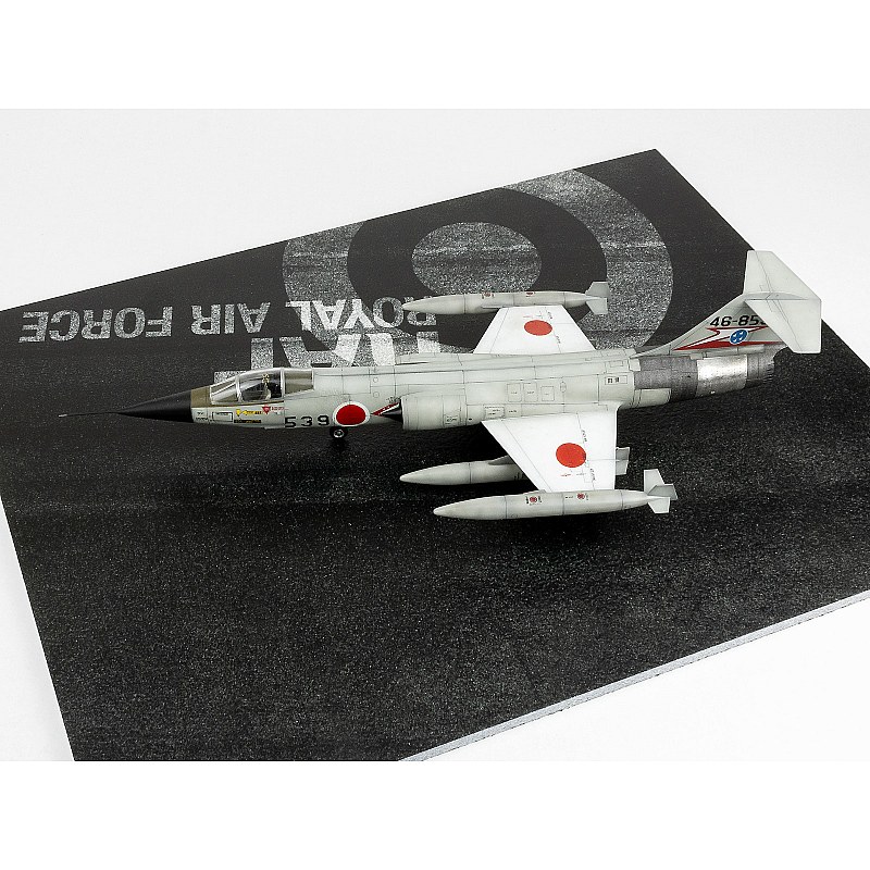 Red Fox Studio Asphalt Diorama Base - United Kingdom 1/72 RFSDB-72036 additional image 4