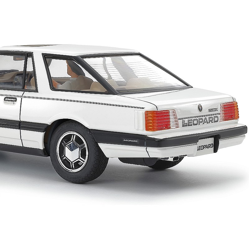 Tamiya Nissan Leopard Hardtop 280X SF-L 1/24 24378 additional image 6